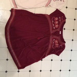 Size L Hollister tops. Great shape, barely worn.